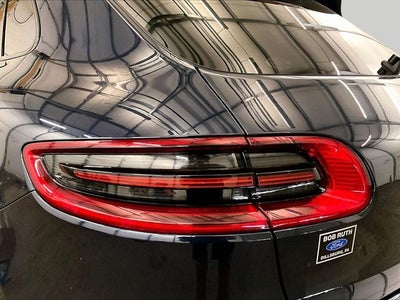 2017 Porsche Macan Base
