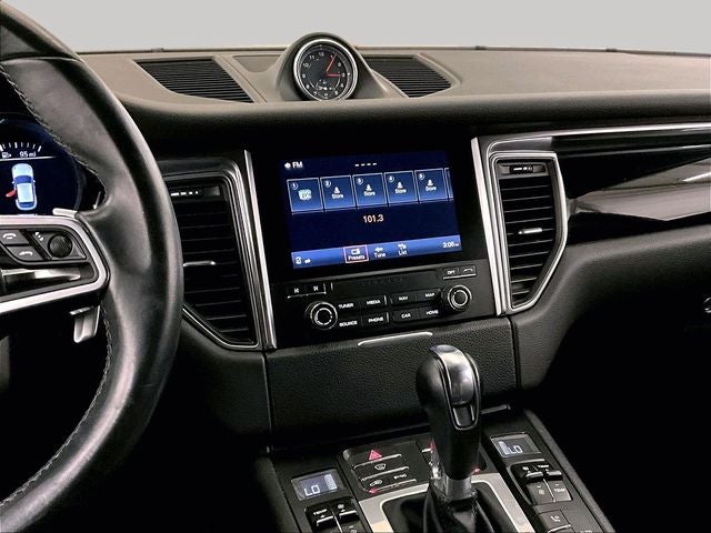 2017 Porsche Macan Base