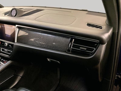 2023 Porsche Macan T