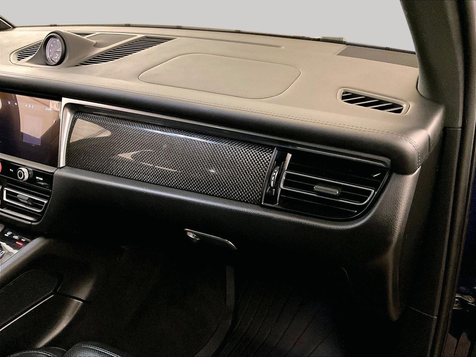 2023 Porsche Macan T