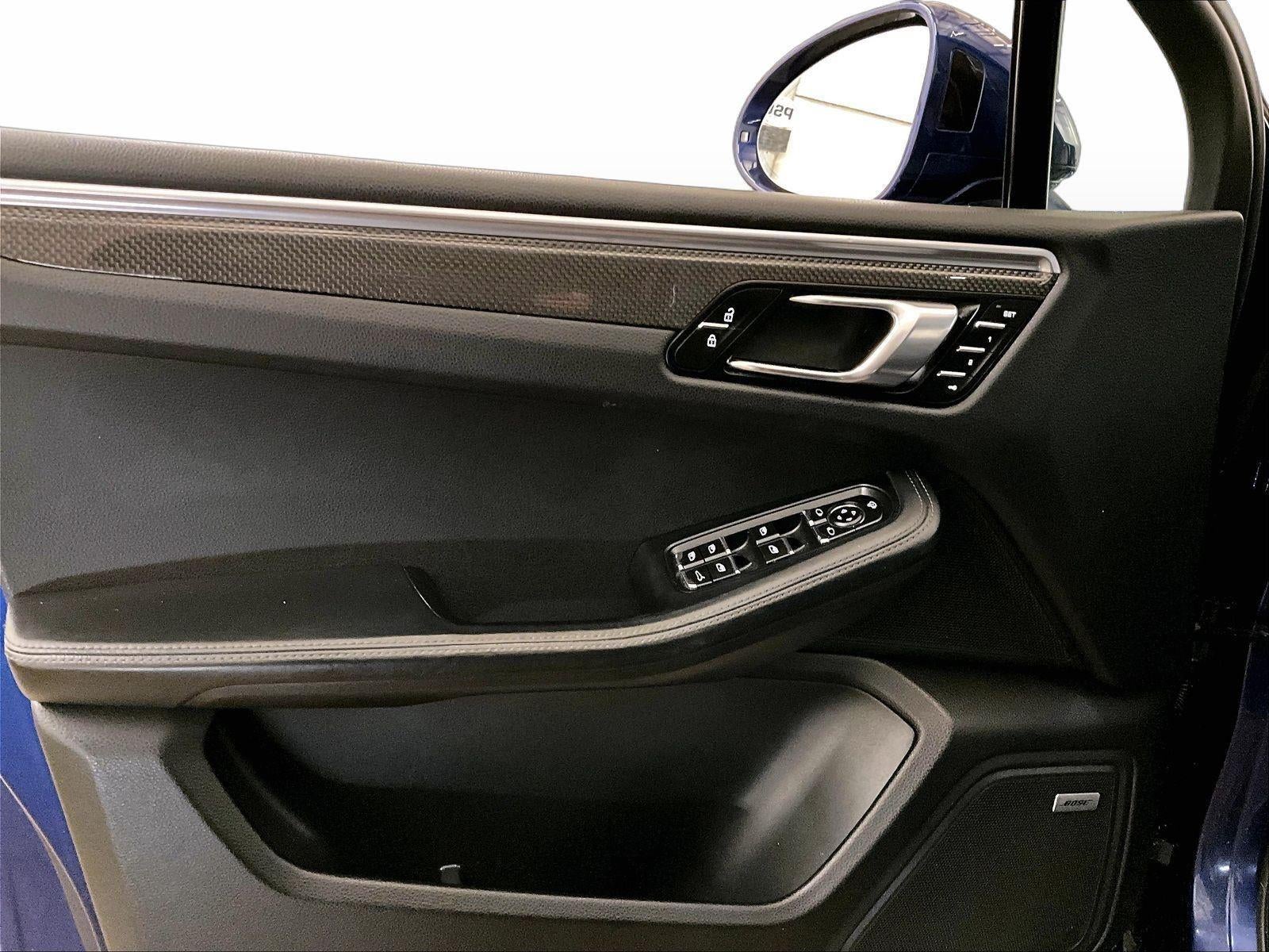 2023 Porsche Macan T