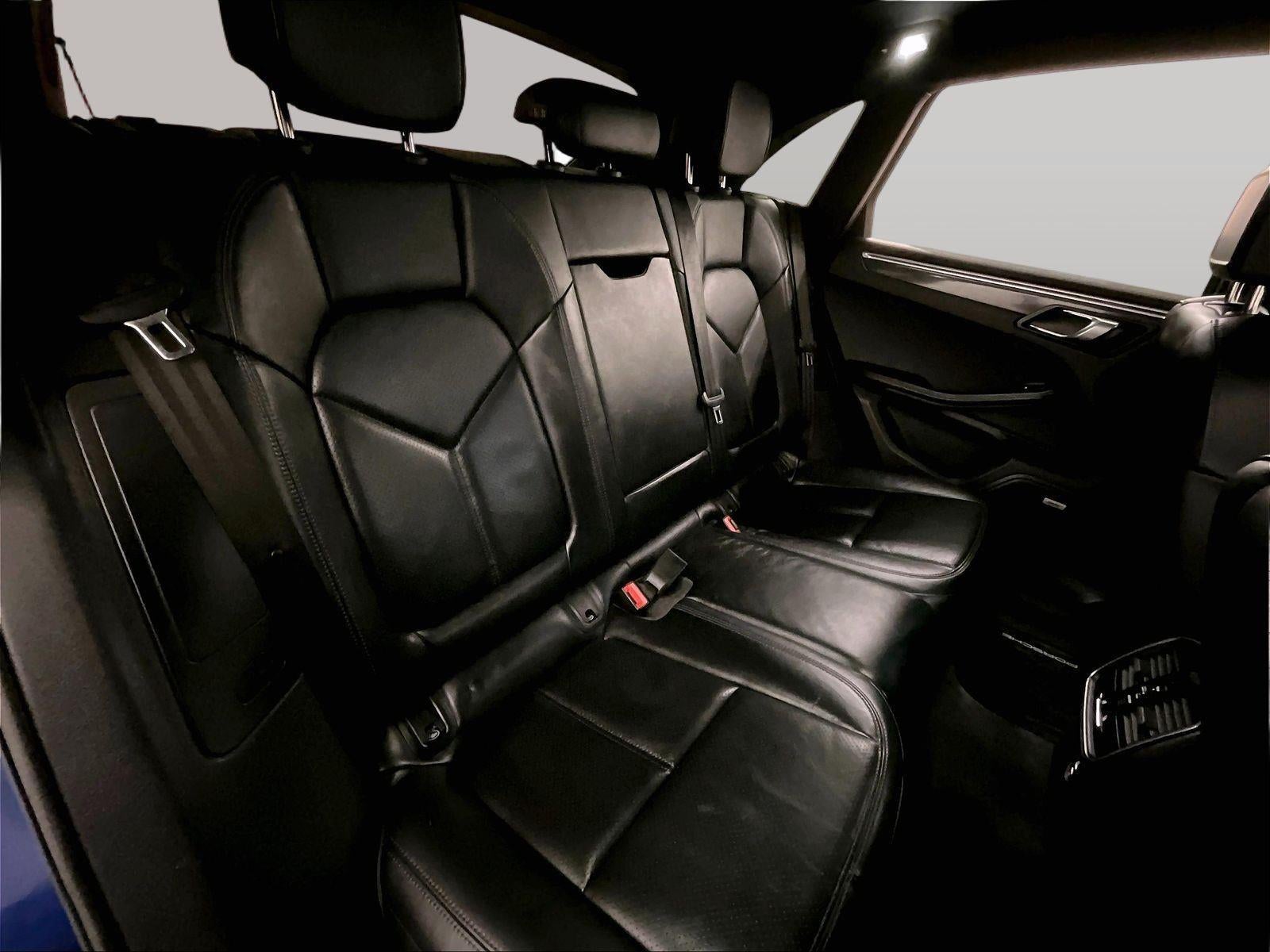 2023 Porsche Macan T