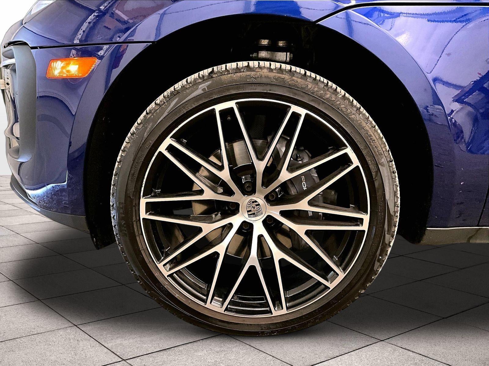 2023 Porsche Macan T