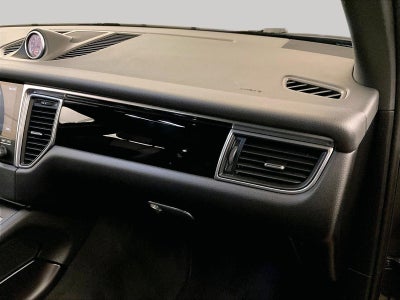 2018 Porsche Macan Base