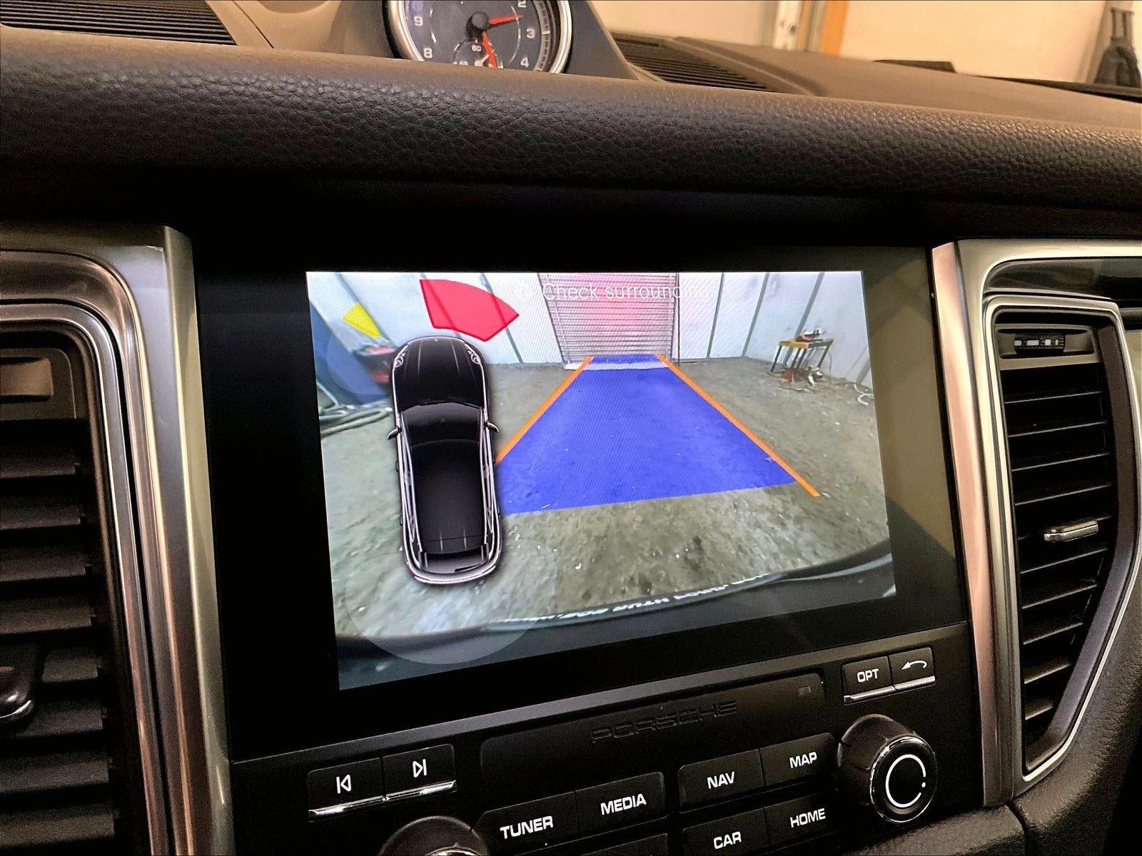2018 Porsche Macan Base