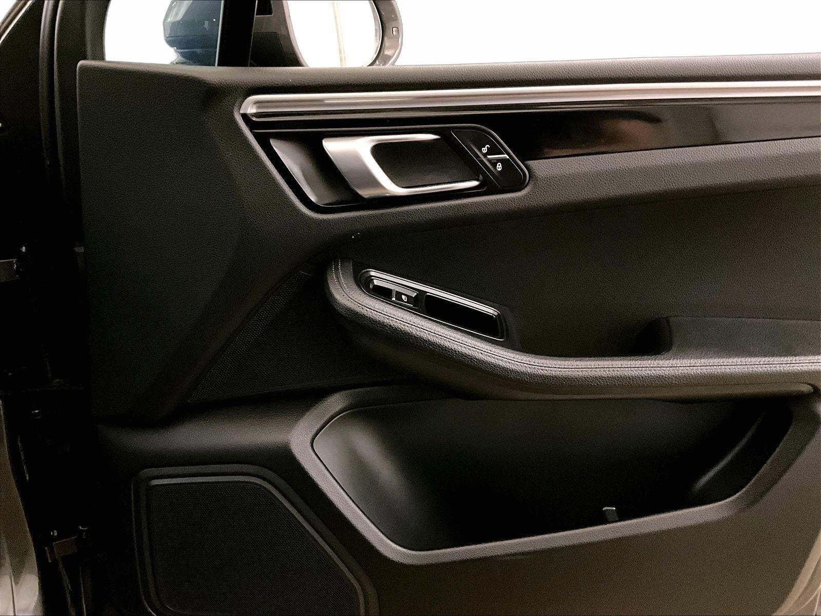 2018 Porsche Macan Base