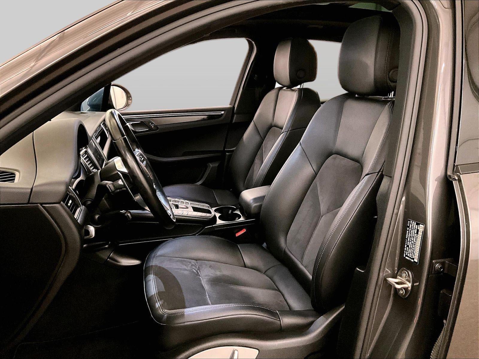 2018 Porsche Macan Base