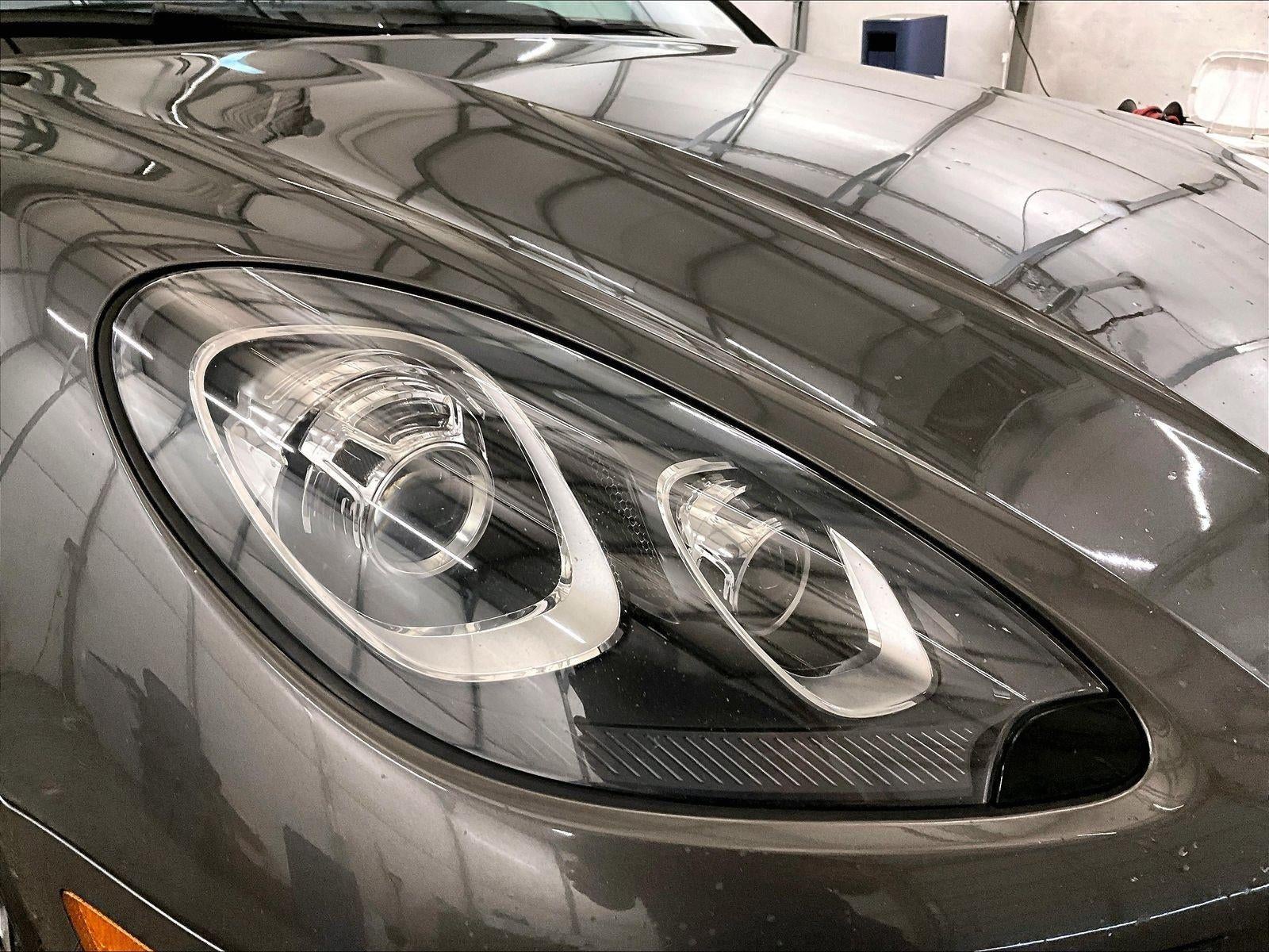 2018 Porsche Macan Base