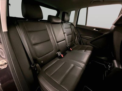2016 Volkswagen Tiguan SE 4Motion