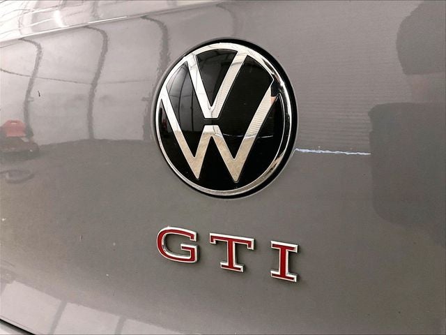2023 Volkswagen Golf GTI 2.0T SE