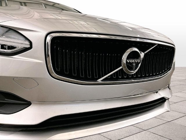 2017 Volvo S90 T6 Momentum