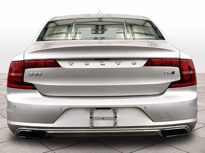 2017 Volvo S90 T6 Momentum