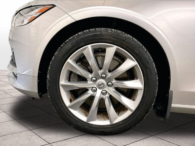 2017 Volvo S90 T6 Momentum