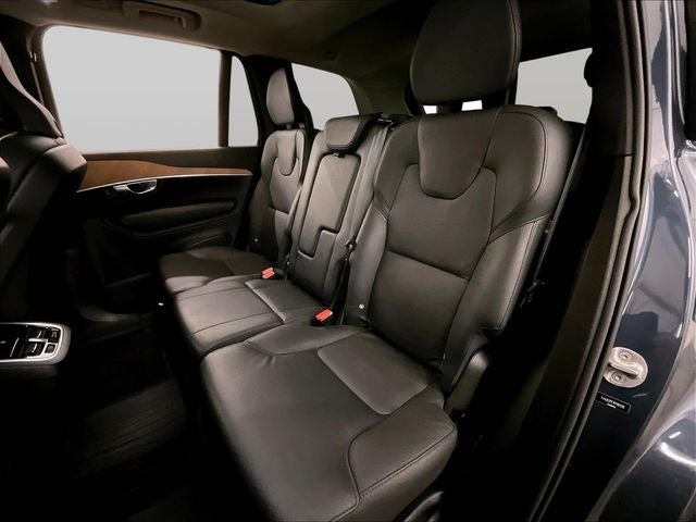 2024 Volvo XC90 B6 Plus Bright Theme