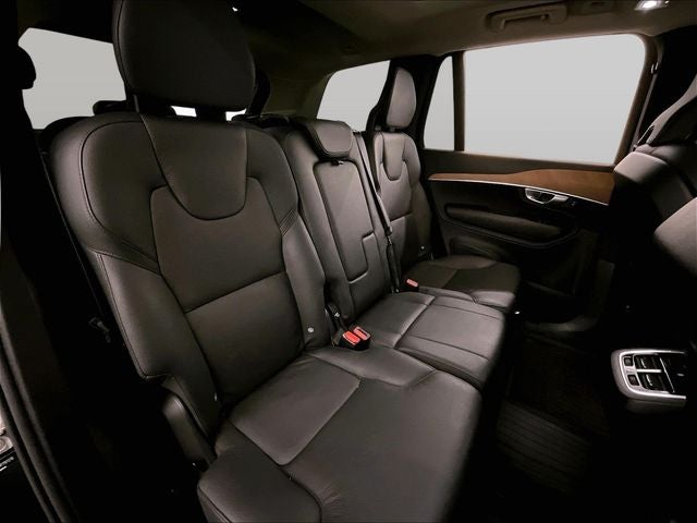 2024 Volvo XC90 B6 Plus Bright Theme
