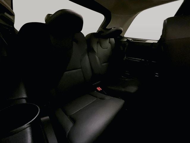 2024 Volvo XC90 B6 Plus Bright Theme