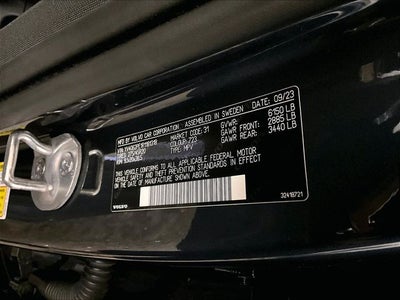 2024 Volvo XC90 B6 Plus Bright Theme