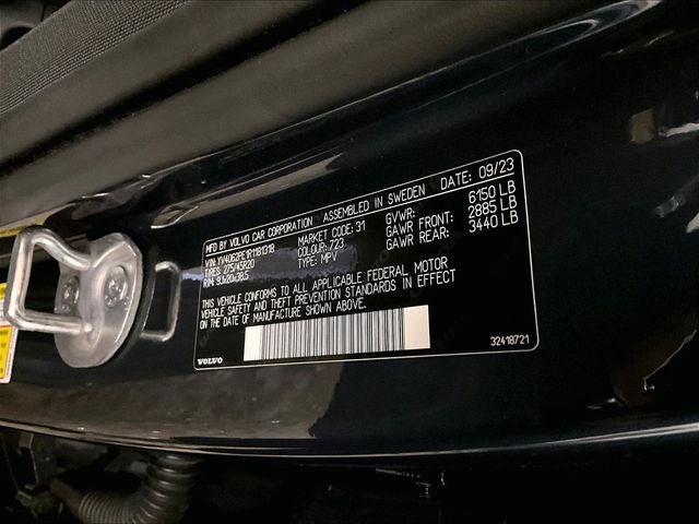 2024 Volvo XC90 B6 Plus Bright Theme
