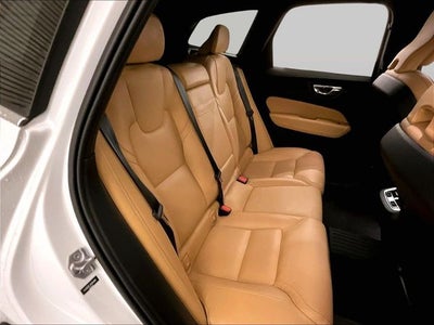 2022 Volvo XC60 B6 Inscription