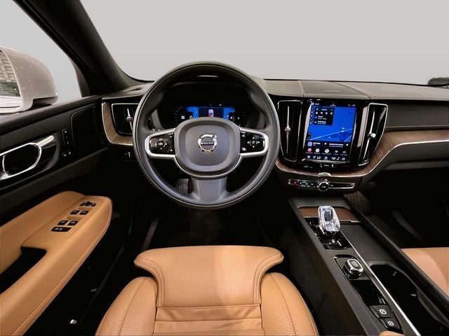 2022 Volvo XC60 B6 Inscription