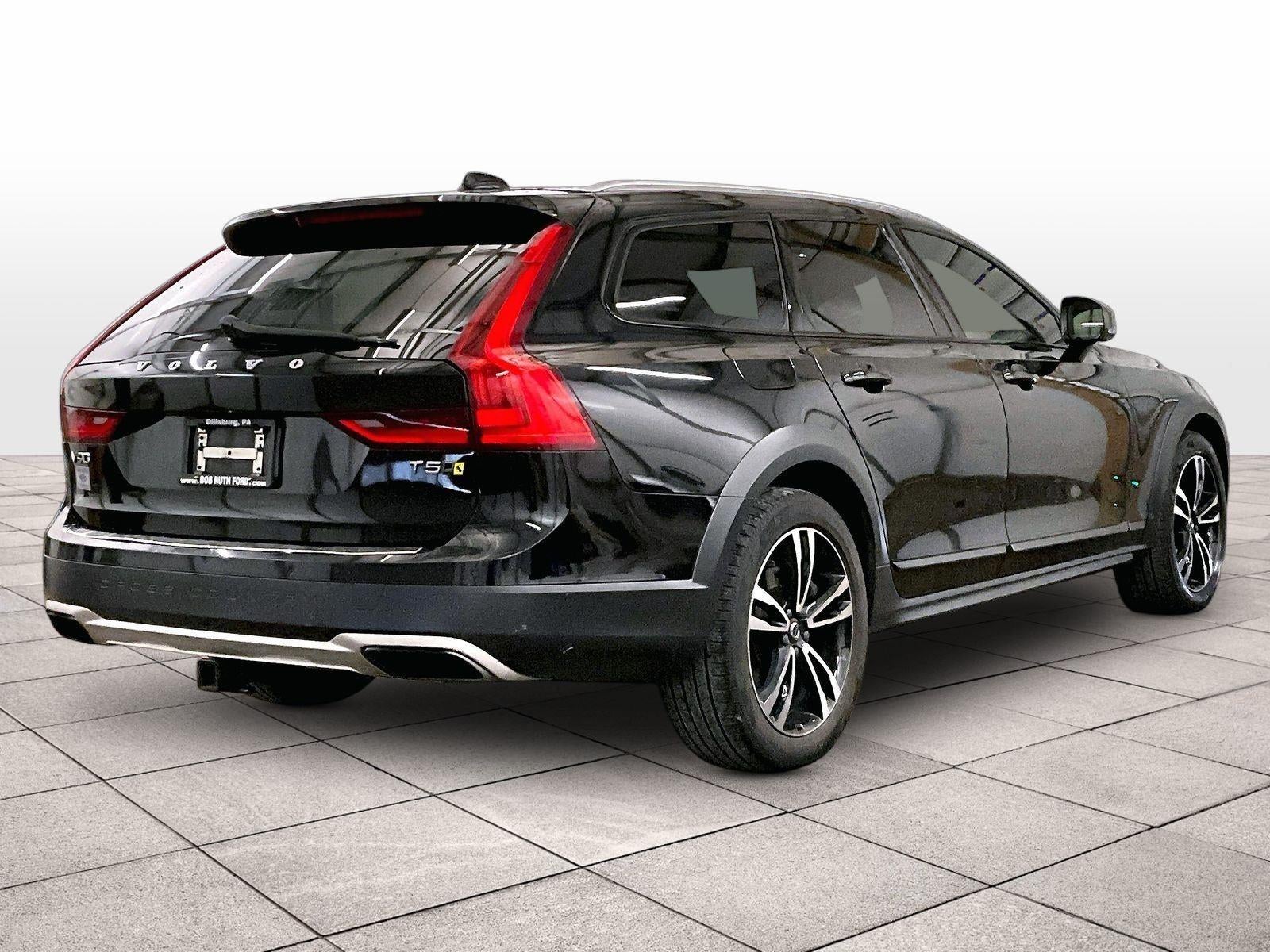 2018 Volvo V90 Cross Country T5