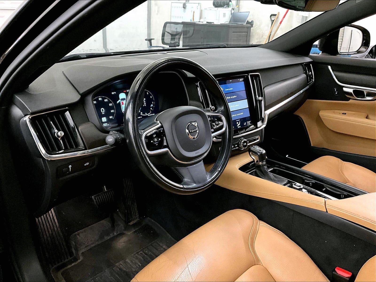 2018 Volvo V90 Cross Country T5
