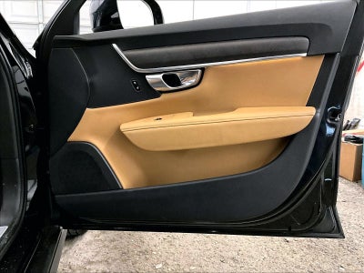 2018 Volvo V90 Cross Country T5
