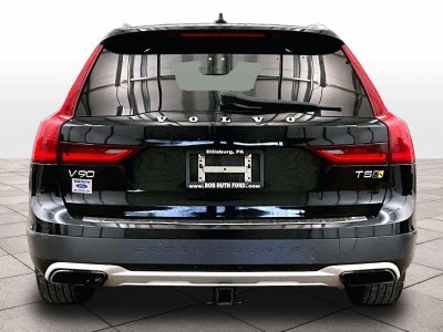 2018 Volvo V90 Cross Country T5