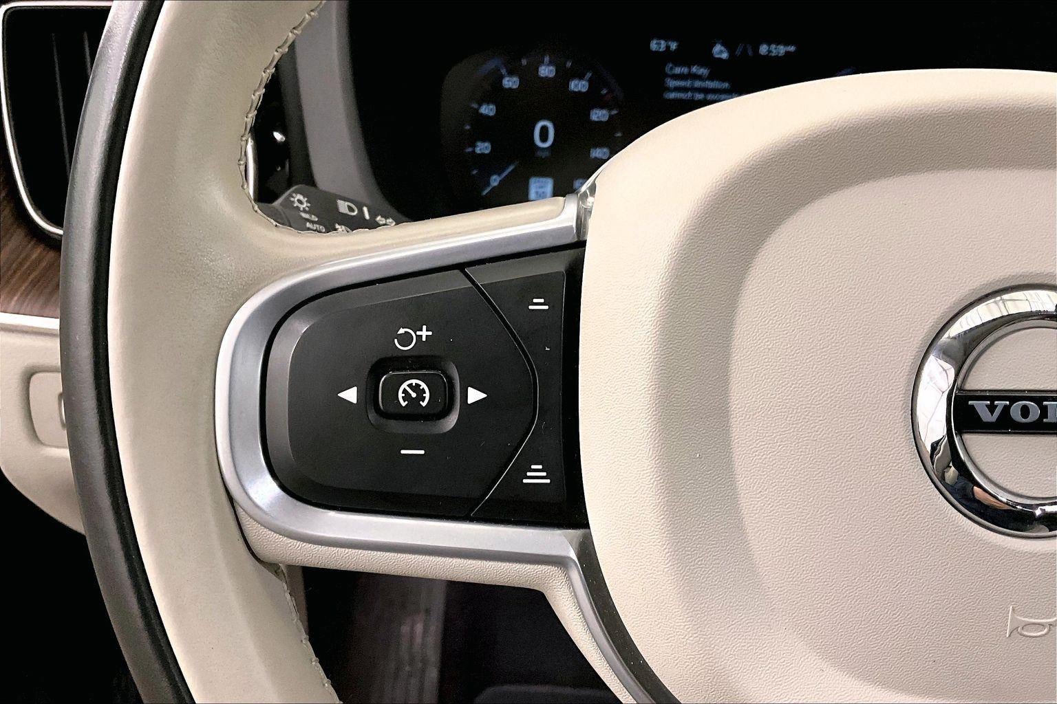 2021 Volvo XC60 Momentum