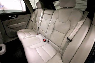 2021 Volvo XC60 Momentum