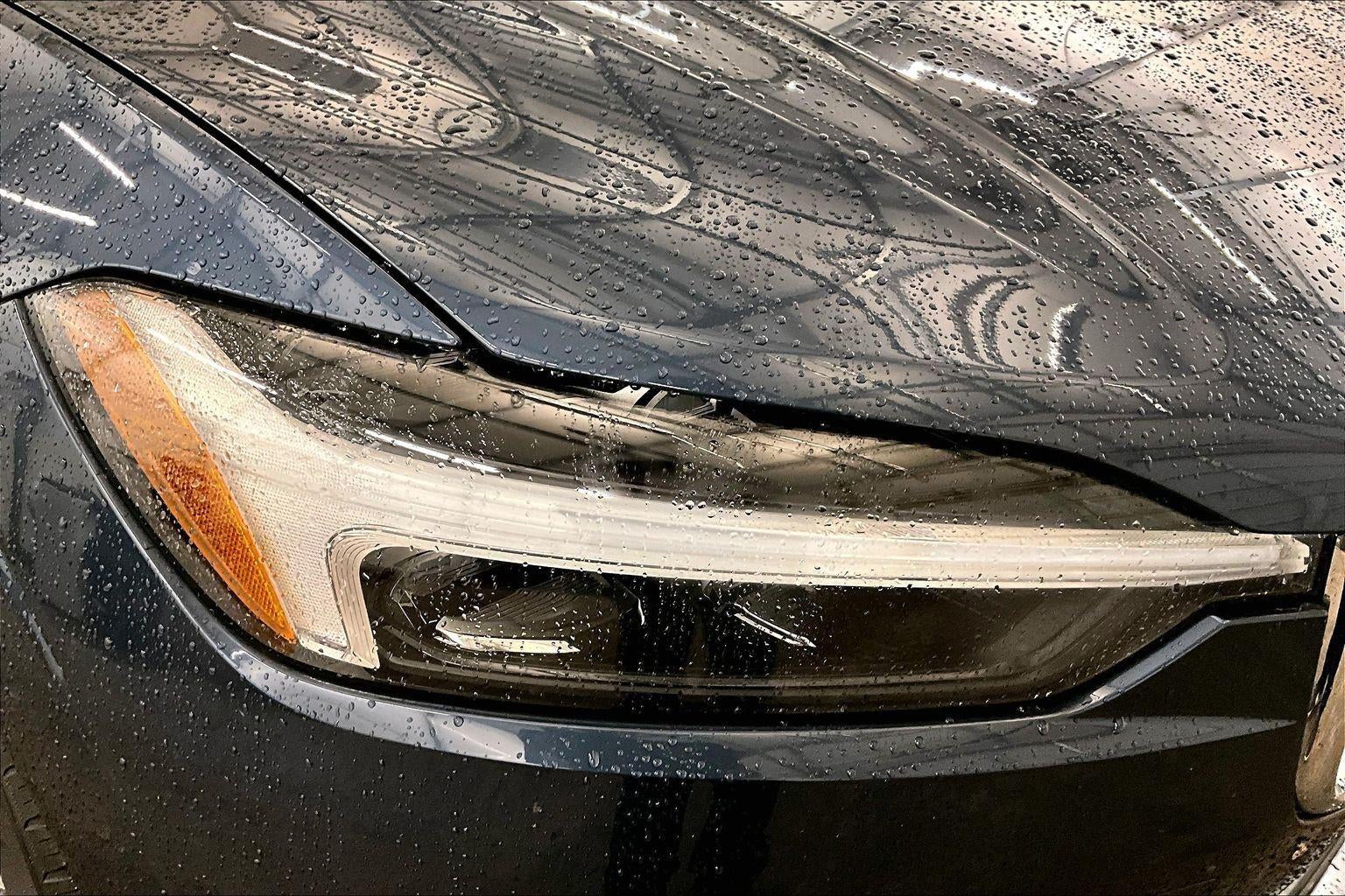 2021 Volvo XC60 Momentum