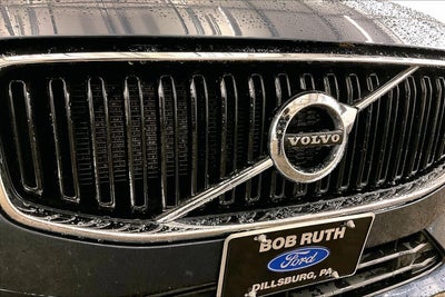 2021 Volvo XC60 Momentum