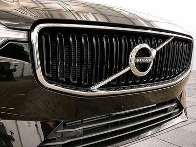 2021 Volvo XC60 T5 Momentum