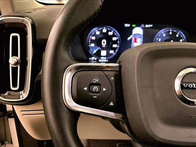 2021 Volvo XC40 T5 Inscription