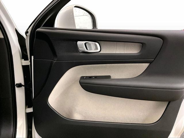 2021 Volvo XC40 T5 Inscription
