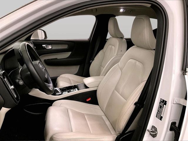 2021 Volvo XC40 T5 Inscription