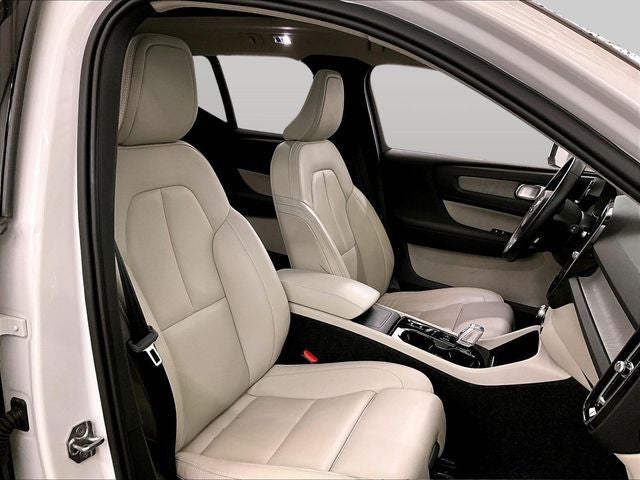 2021 Volvo XC40 T5 Inscription