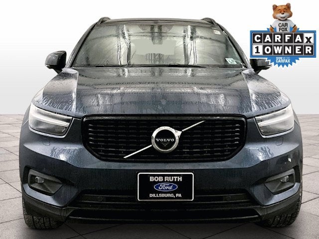 2022 Volvo XC40 R-Design