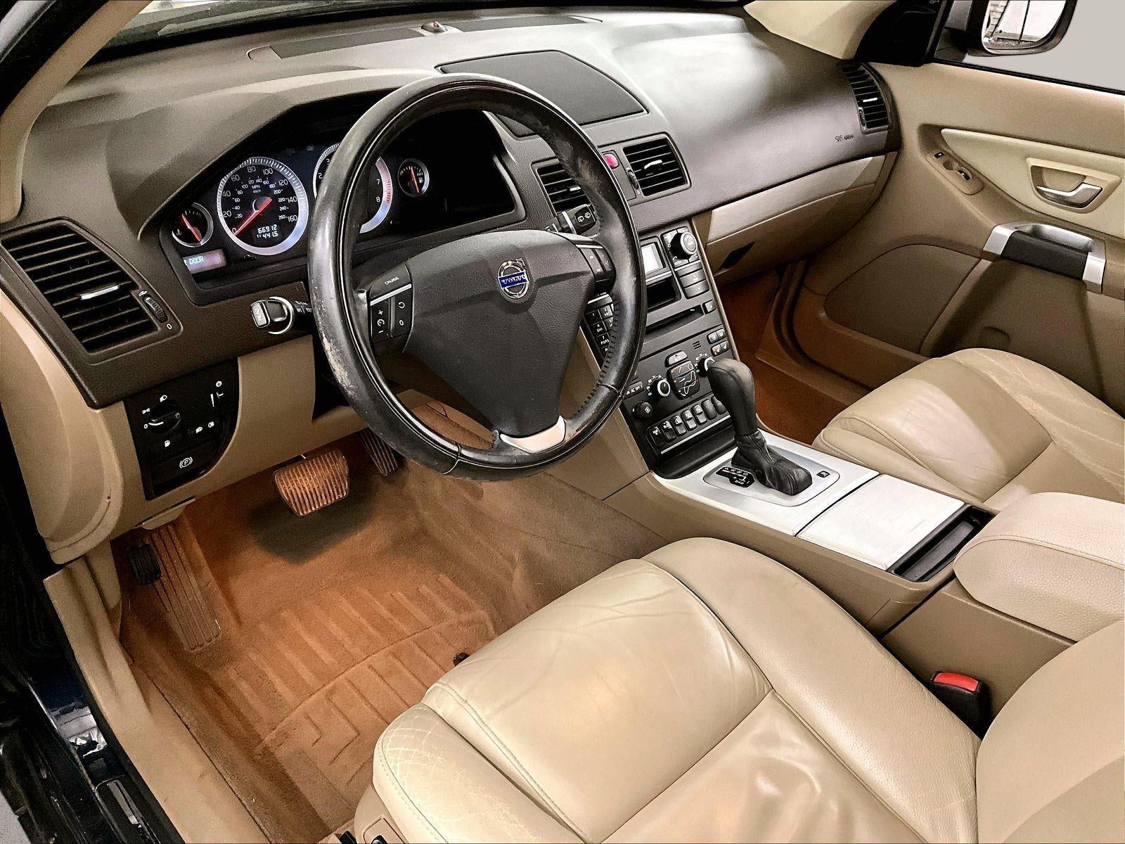 2013 Volvo XC90 Platinum