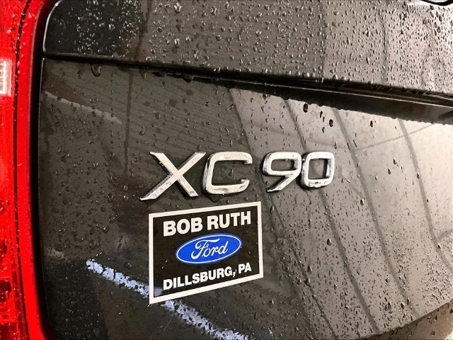 2022 Volvo XC90 T6 Momentum