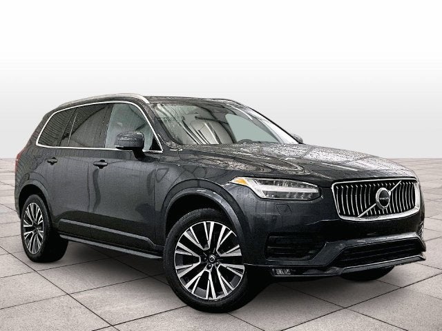 2022 Volvo XC90 T6 Momentum