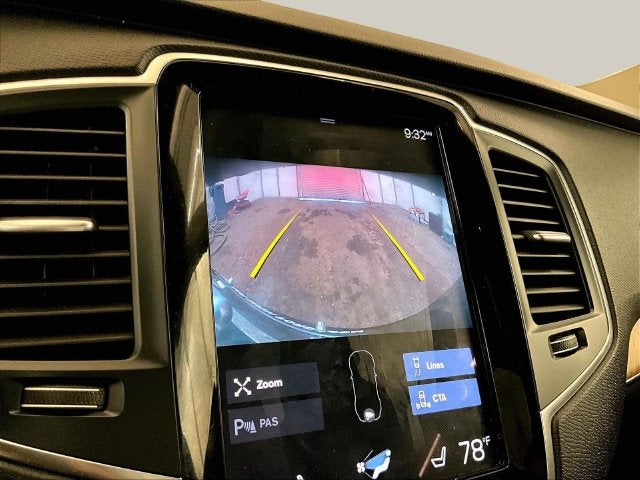 2022 Volvo XC90 T6 Momentum