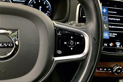 2022 Volvo XC90 Momentum