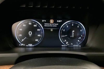 2022 Volvo XC90 Momentum