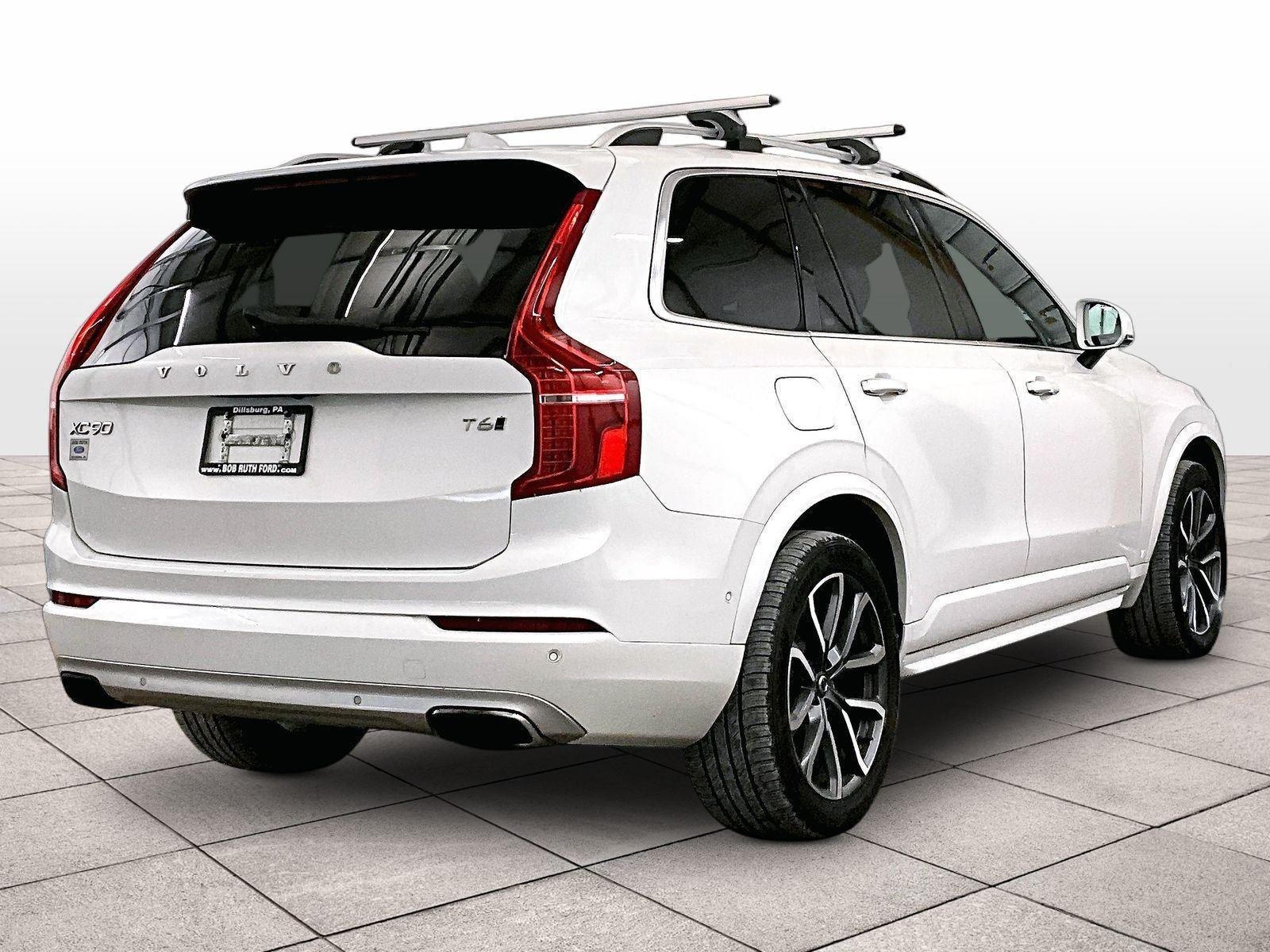 2017 Volvo XC90 Momentum