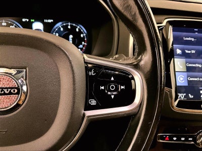 2017 Volvo XC90 Momentum