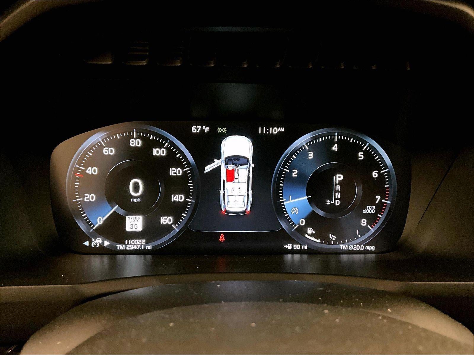 2017 Volvo XC90 Momentum