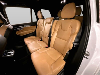 2017 Volvo XC90 Momentum