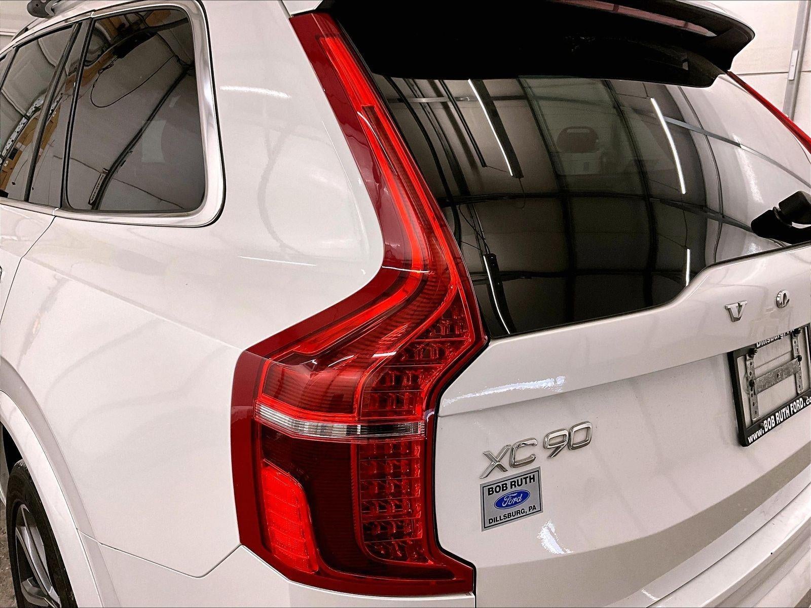 2017 Volvo XC90 Momentum