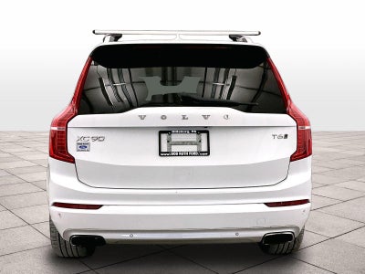 2017 Volvo XC90 Momentum